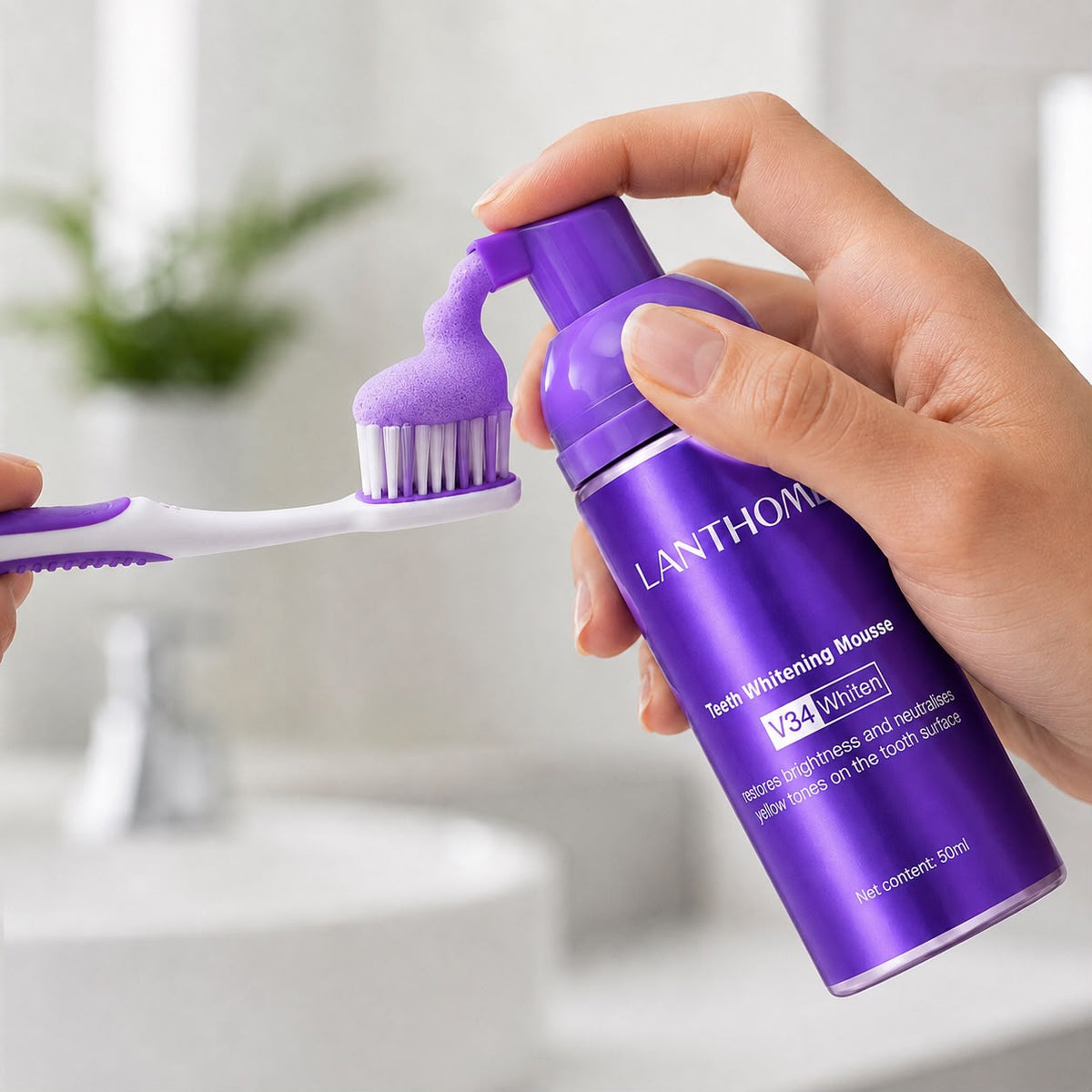 Mousse blanchissante dentaire LANTHOME V34 White — Le secret d’un sourire plus éclatant